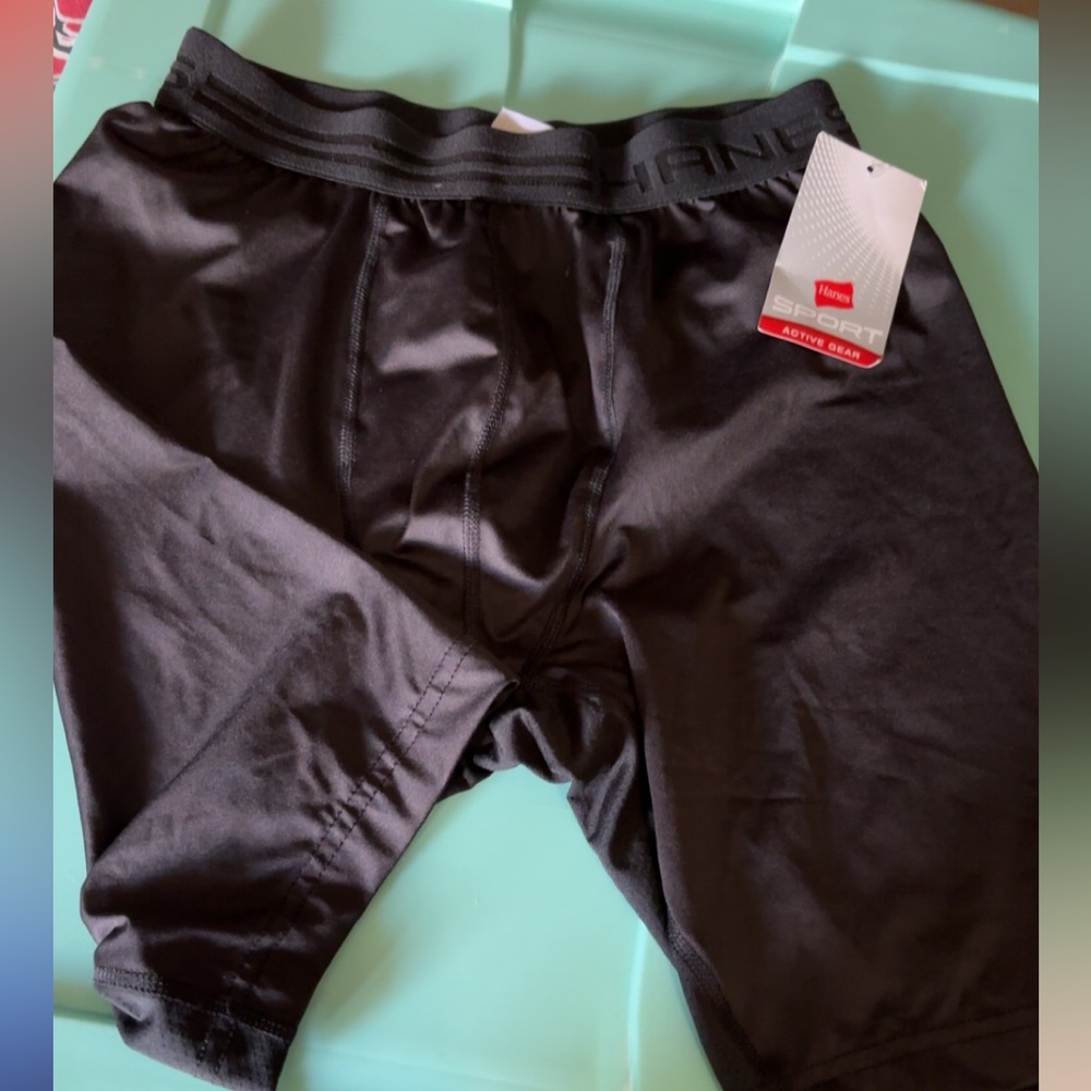 NWT men’s hanes black shorts size M - Picture 6 of 6
